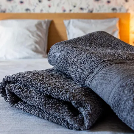 Le Twilight : Confort/terrasse/ Parking Gratuit