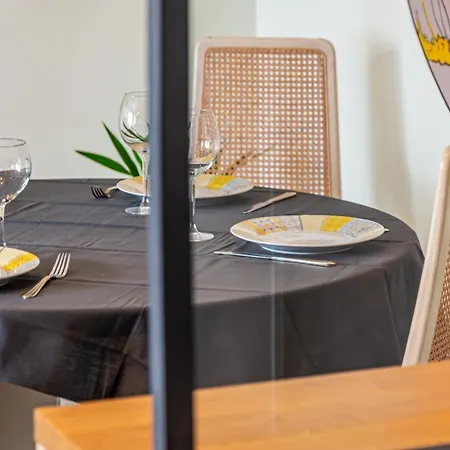 Διαμέρισμα Le Twilight : Confort/terrasse/ Parking Gratuit Ντιζόν