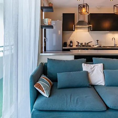 Le Twilight : Confort/Terrasse/ Parking Gratuit Apartamento Dijon